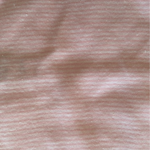 Onesie package of 4! Pink patterned - Picture 3 of 7